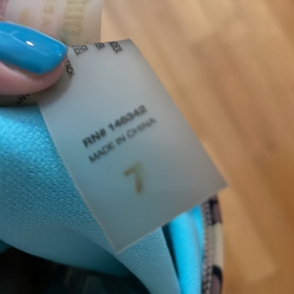 Juicy Couture One Piece Swimsuit Girls Size 7 - Picture 3 of 4